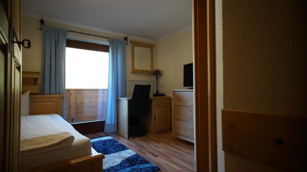 Pension Sonnleit'N Kirchdorf in Tirol Phòng bức ảnh